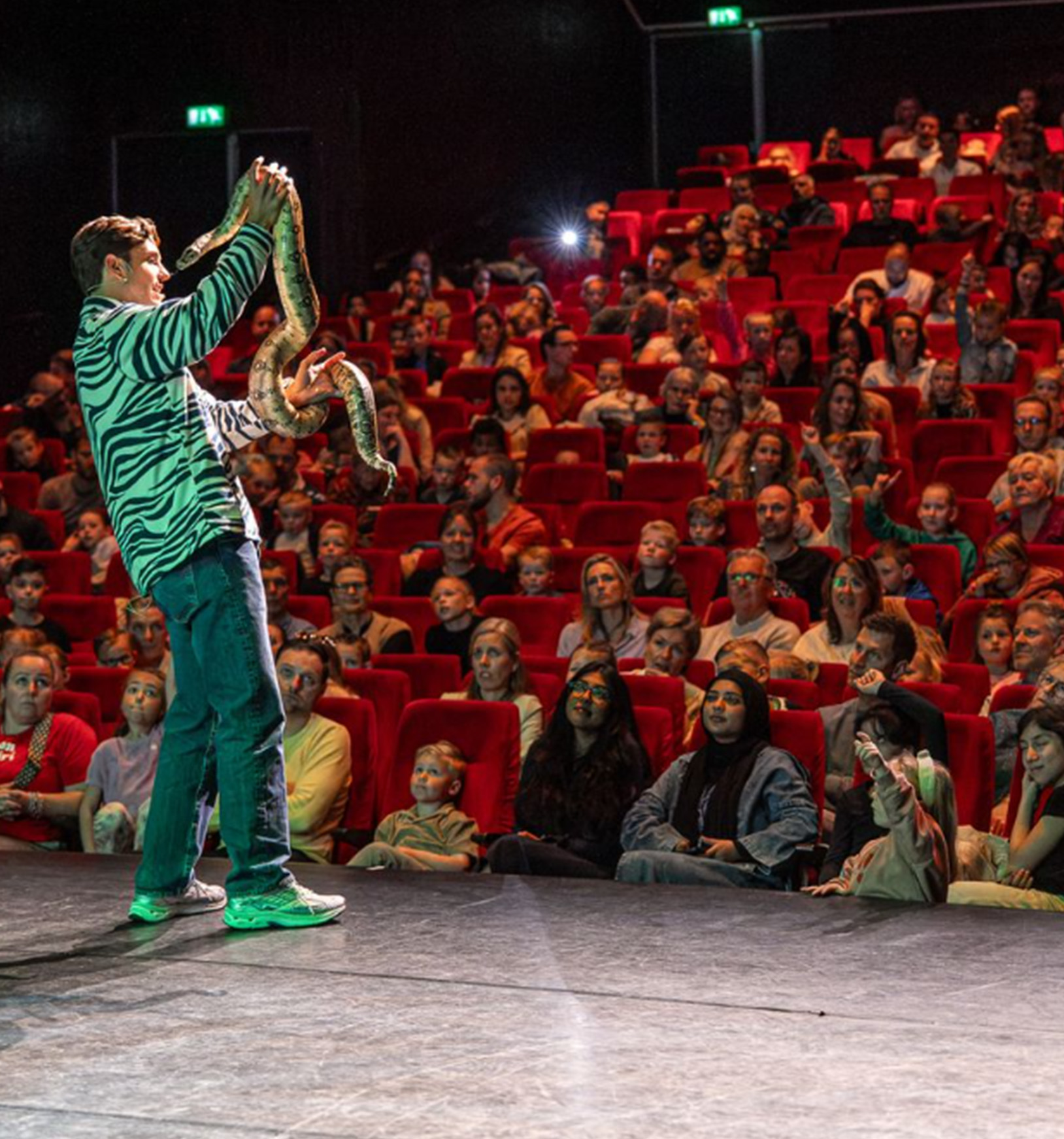 Een speels nieuwe identiteit voor Kindertheater Almelo